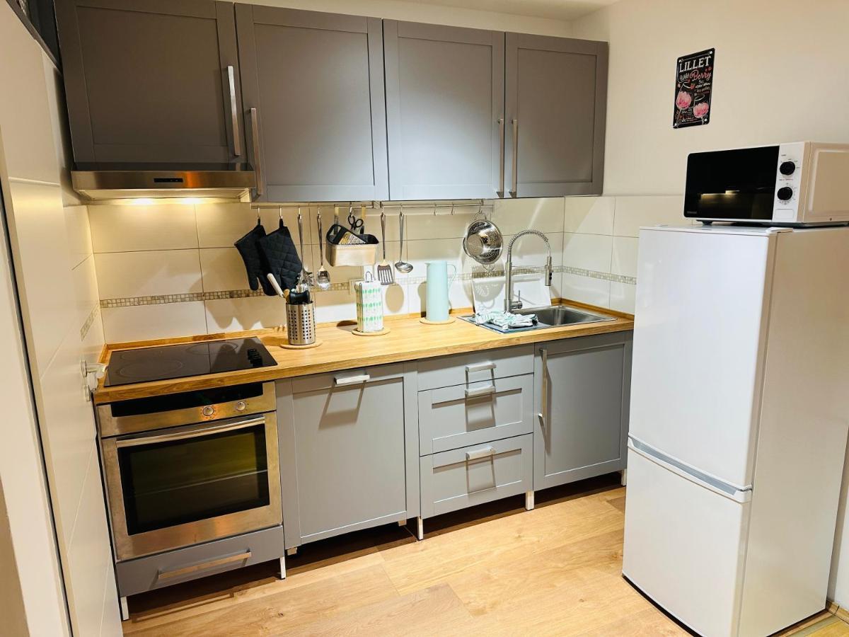 Apartamento Stilvoll-Mit Balkon- Zentral - Netflix-Nespresso Essen Exterior foto