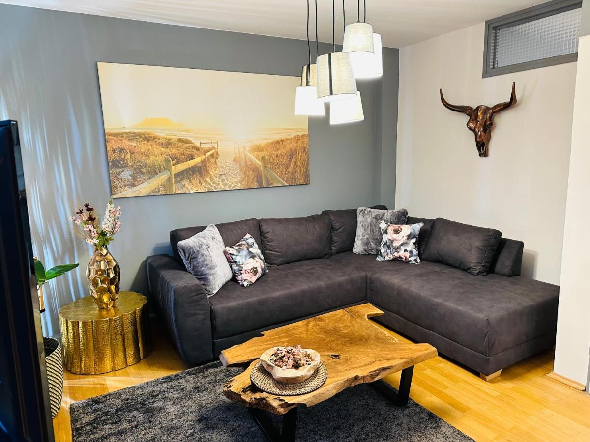 Apartamento Stilvoll-Mit Balkon- Zentral - Netflix-Nespresso Essen Exterior foto